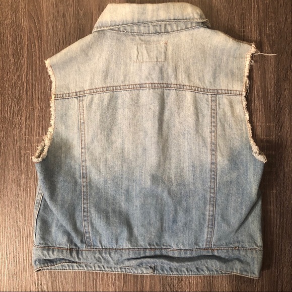 Iris Los Angeles Jean Jacket Ombré Buttoned Vest - Picture 3 of 3